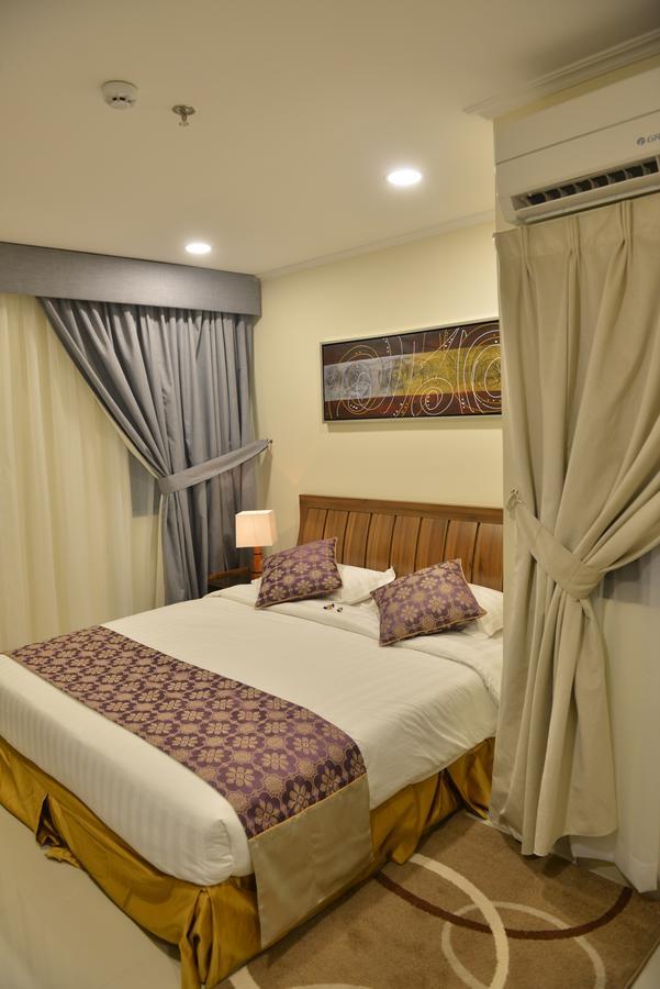 Al Jubail The First Tower Hotel מראה חיצוני תמונה