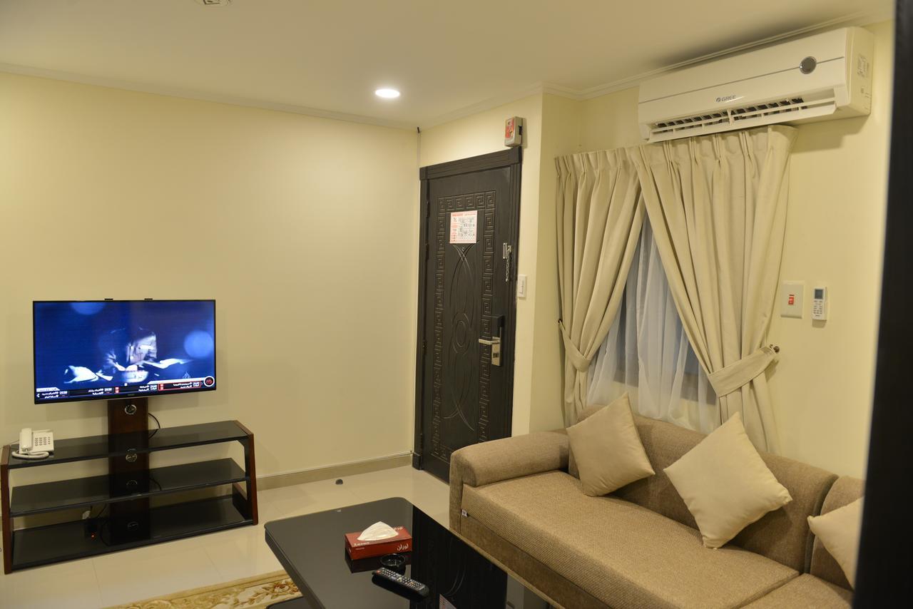 Al Jubail The First Tower Hotel מראה חיצוני תמונה