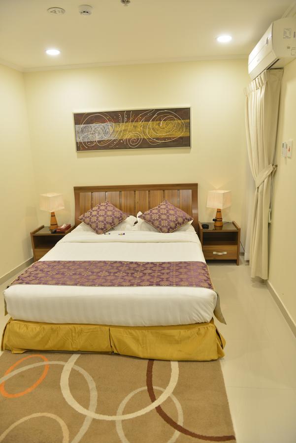 Al Jubail The First Tower Hotel מראה חיצוני תמונה