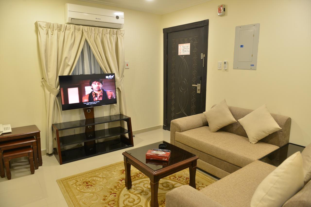 Al Jubail The First Tower Hotel מראה חיצוני תמונה