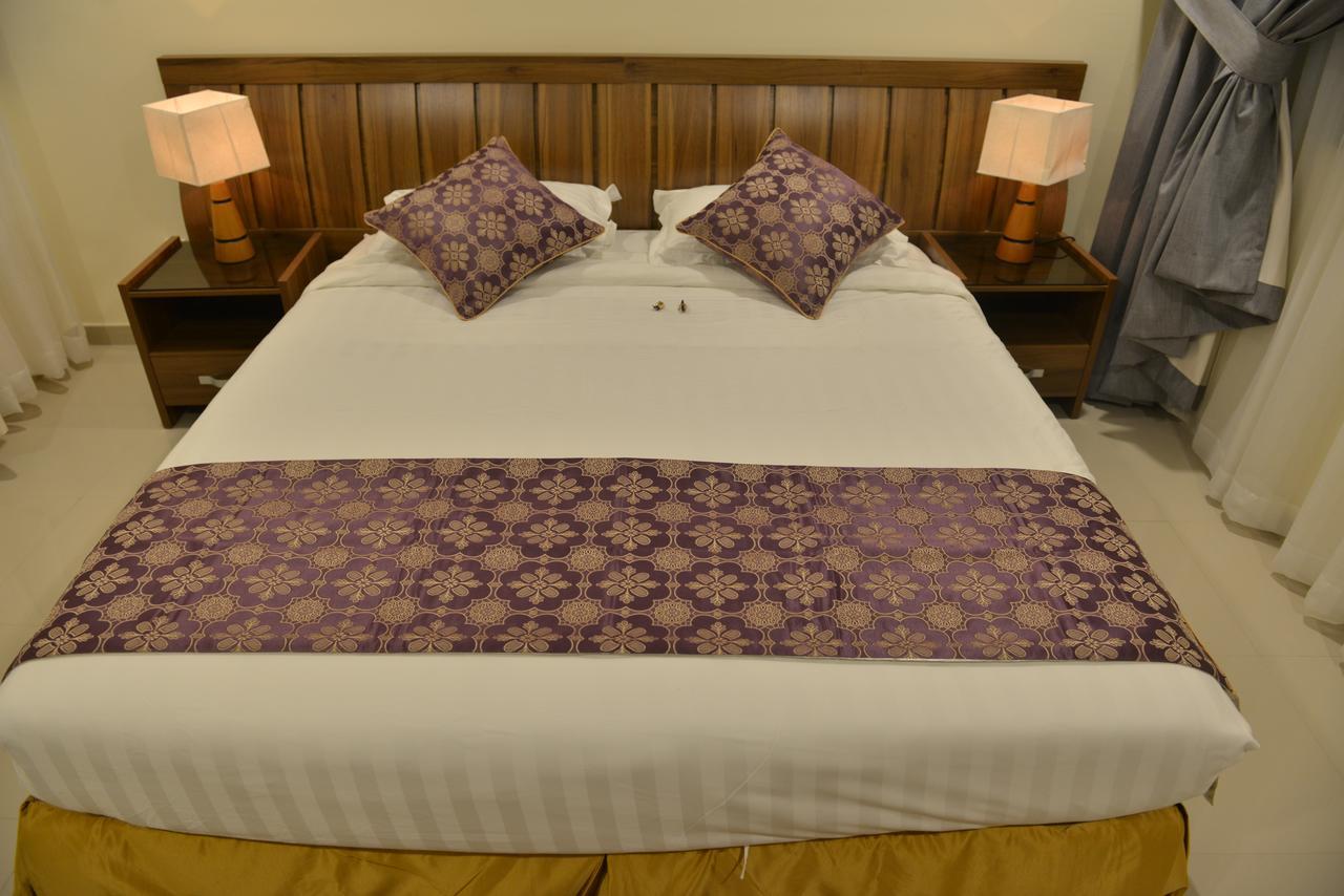 Al Jubail The First Tower Hotel מראה חיצוני תמונה