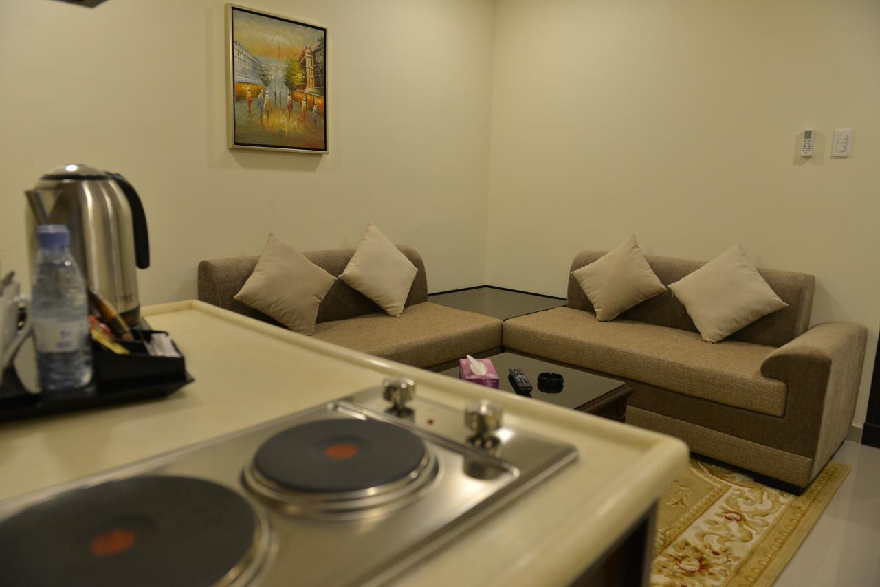 Al Jubail The First Tower Hotel מראה חיצוני תמונה