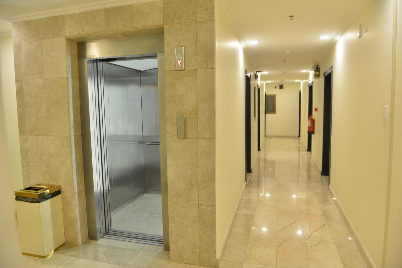 Al Jubail The First Tower Hotel מראה חיצוני תמונה