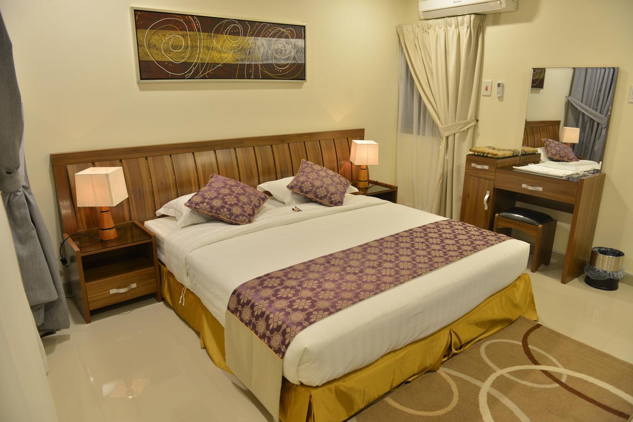 Al Jubail The First Tower Hotel מראה חיצוני תמונה