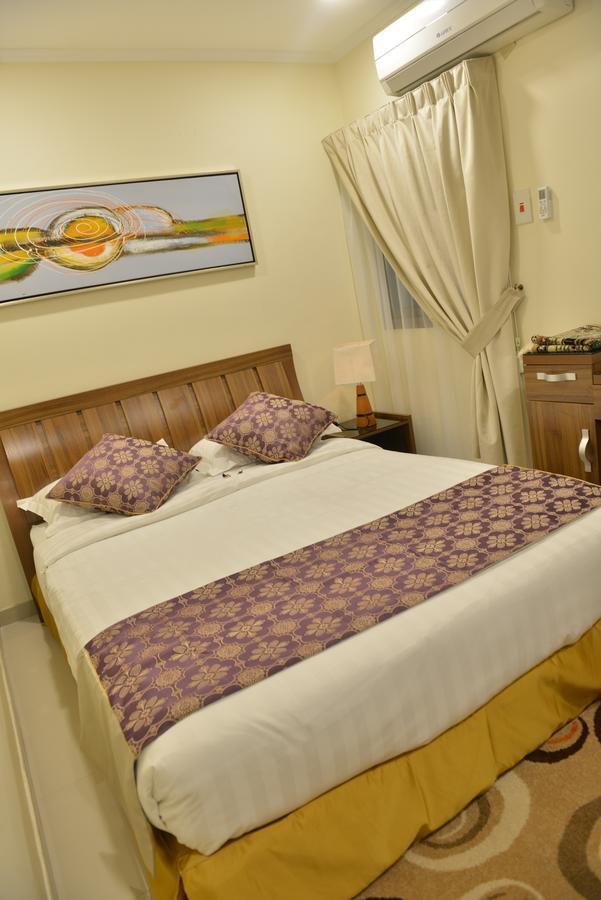 Al Jubail The First Tower Hotel מראה חיצוני תמונה