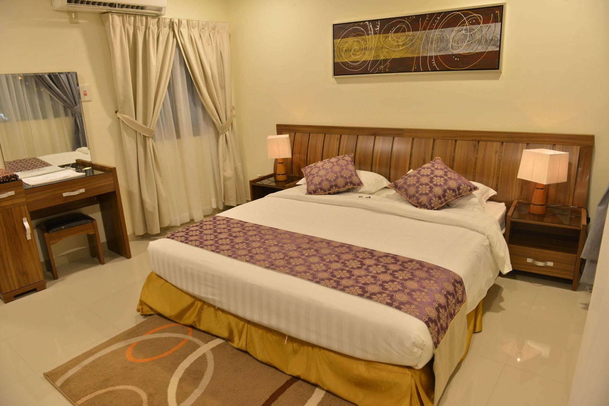 Al Jubail The First Tower Hotel מראה חיצוני תמונה