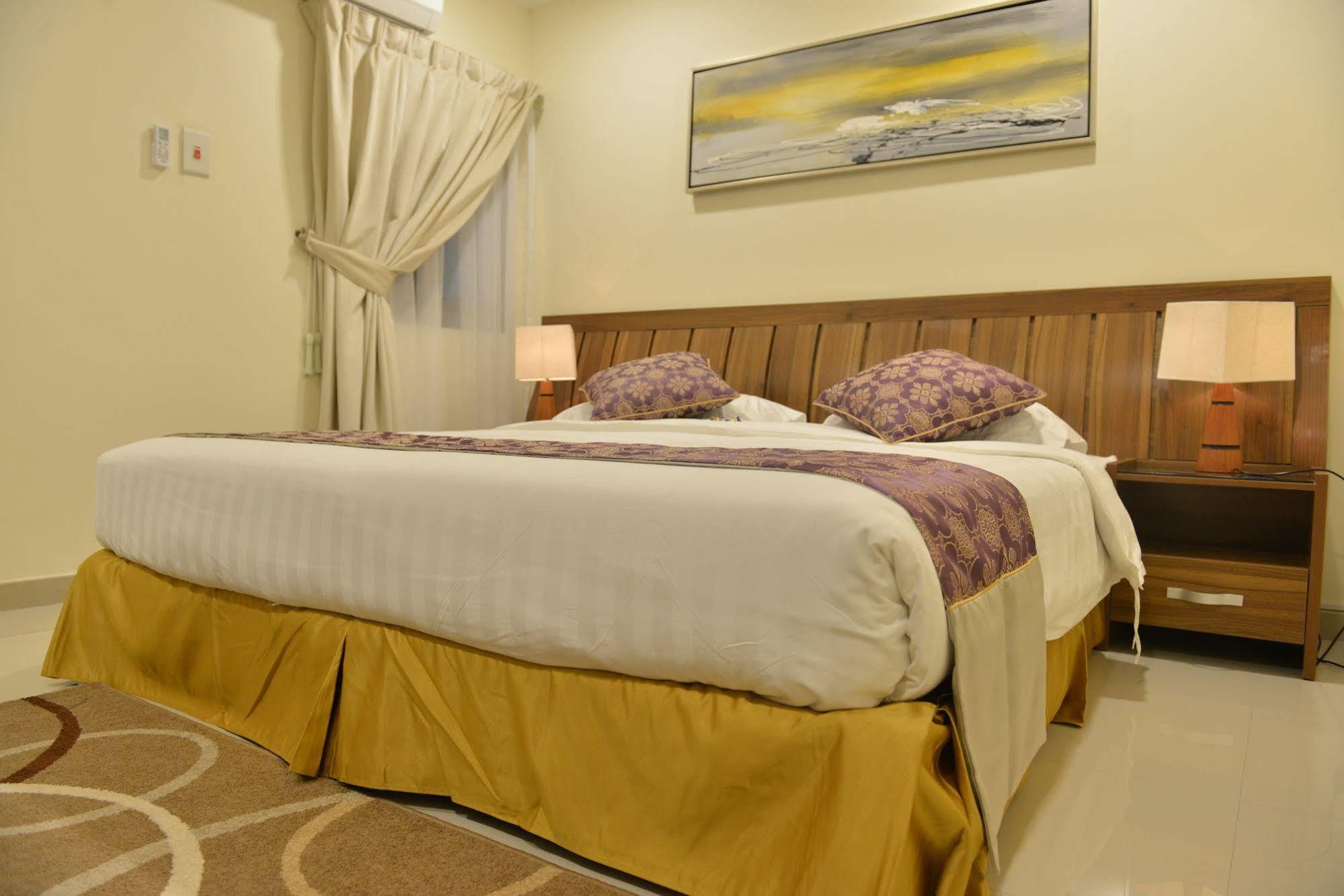 Al Jubail The First Tower Hotel מראה חיצוני תמונה